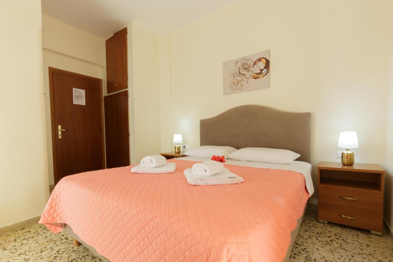Akrogiali Beach Rooms Amarynthos Eksteriør billede
